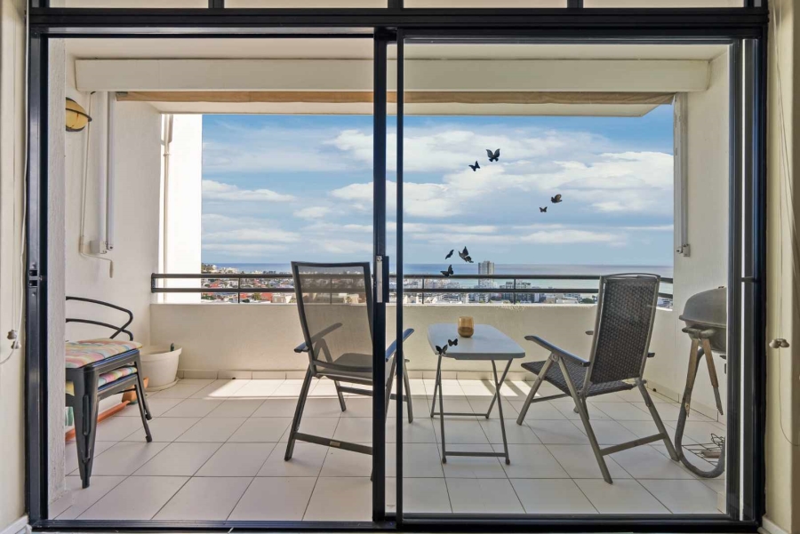 3 Bedroom Property for Sale in Sea Point Western Cape